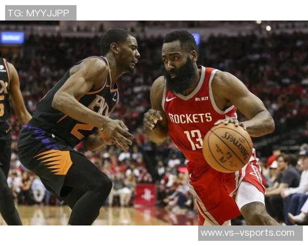 莫布里怒喷莫雷：人家伸手喂你你却咬人家的手！