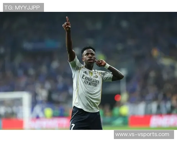 阿斯:维尼修斯希望继续为皇马效力,续约谈判已步入正轨 阿斯:维尼修斯希望继续为皇马效力,续约谈判已步入正轨